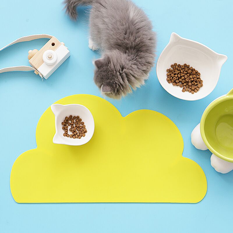 Cloud Shaped Pet Food Mat
