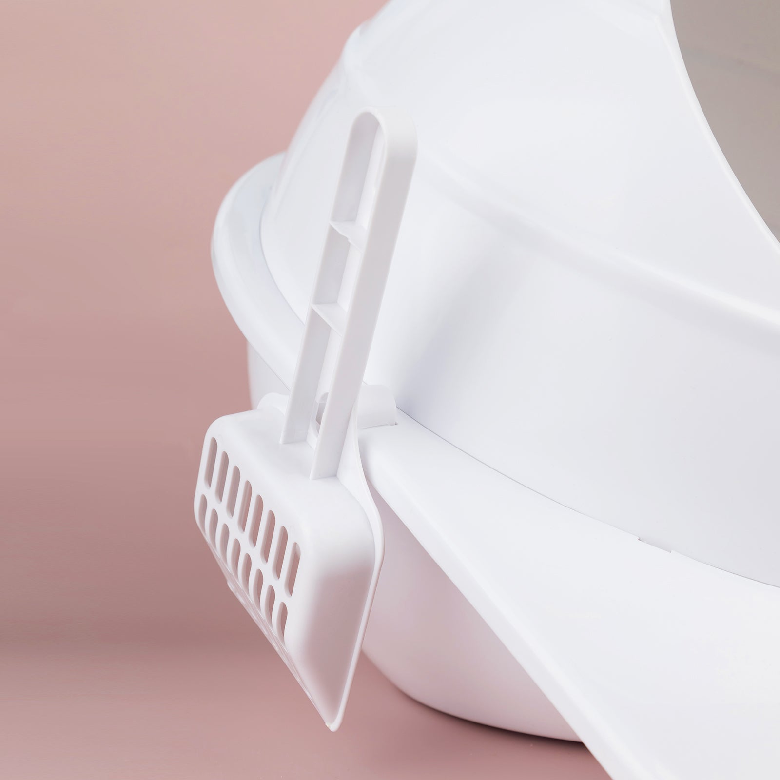 Space Capsule Semi-Enclosed Cat Litter Box with Scoop